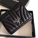 スーパーコピーブラダ財布